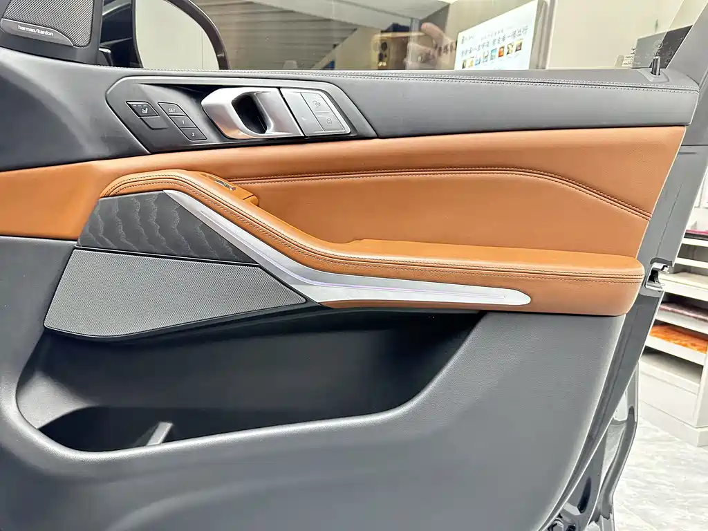 BMW BMW X7 2021 xDrive40i Executive M Sport Package 2021 - thumbnail 25