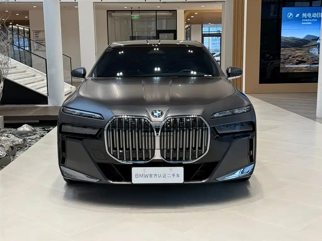 BMW BMW 7 Series 2023 Facelift 740Li Exclusive Luxury Package 2025 - thumbnail 13