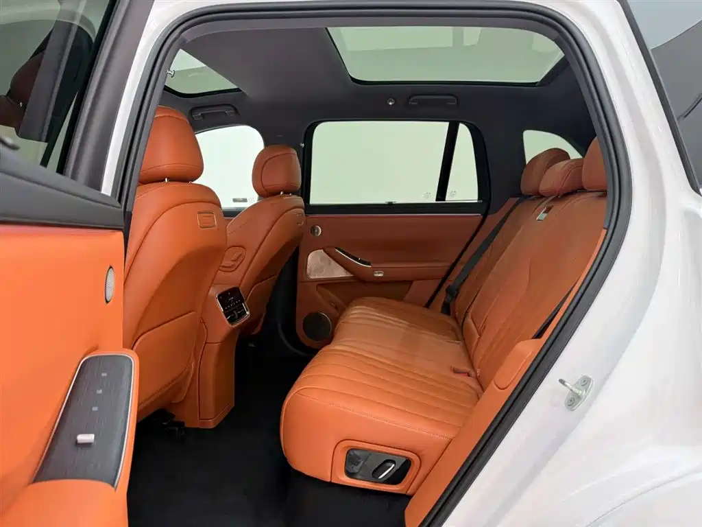 AITO AITO M7 2026 EREV Pro+ AWD 5-Seater 2025 - thumbnail 17