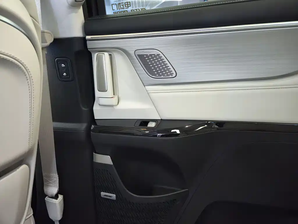 Buick Buick GL8 PHEV 2024 Avenir Luxury Edition 7-Seater 2024 - thumbnail 26