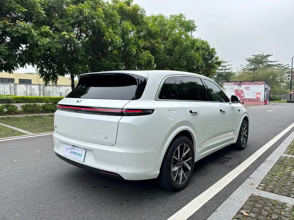 Li Auto Li L7 2023 Pro 2023 - thumbnail 6
