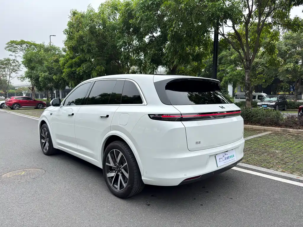 Li Auto Li L7 2023 Pro 2023 - thumbnail 8