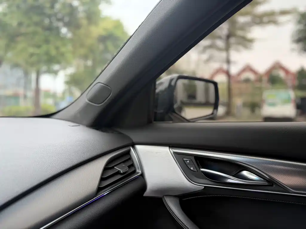 Cadillac Cadillac CT5 2022 28T Luxury 2021 - thumbnail 15