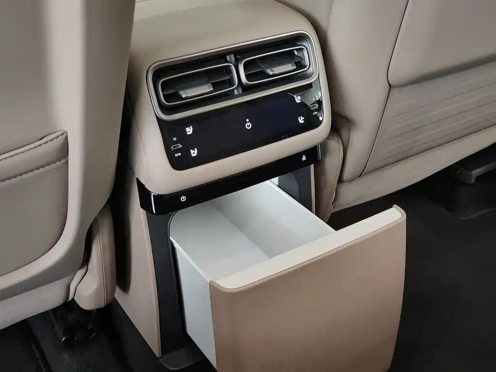 Li Auto Li Auto i6 2025 RWD Standard Edition 2025 - thumbnail 8