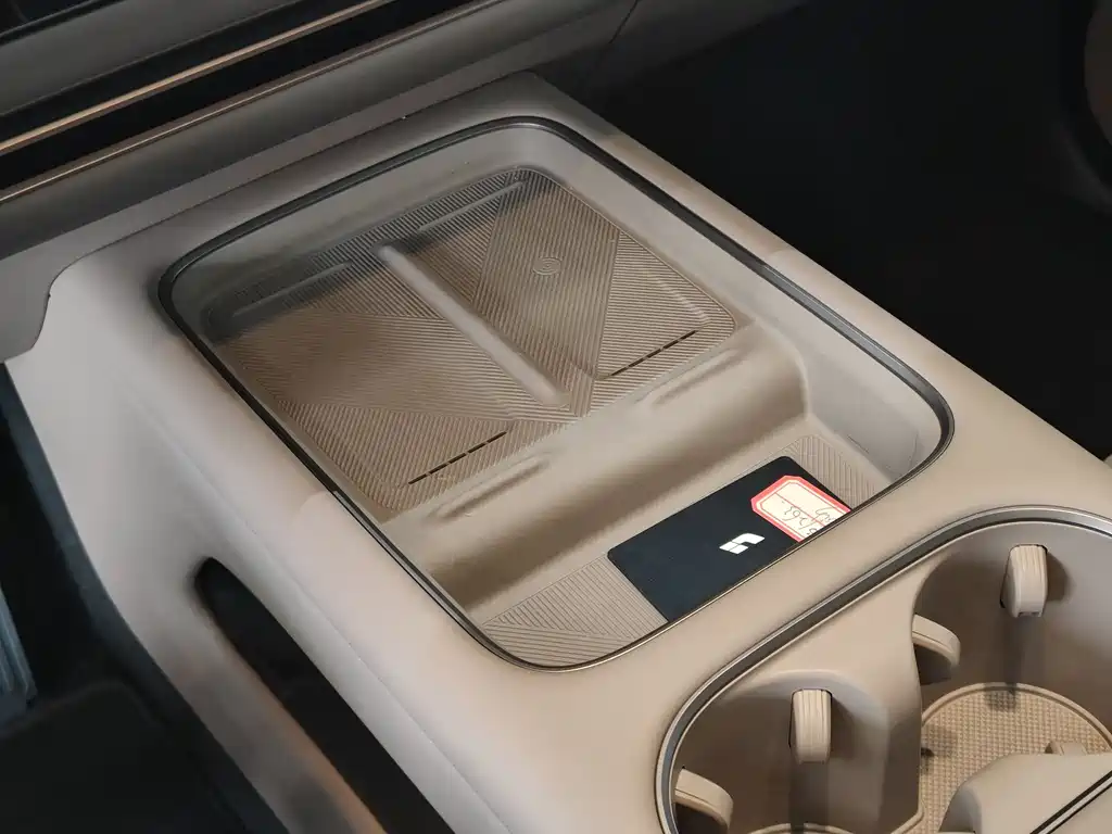 Li Auto Li Auto i6 2025 RWD Standard Edition 2025 - thumbnail 12