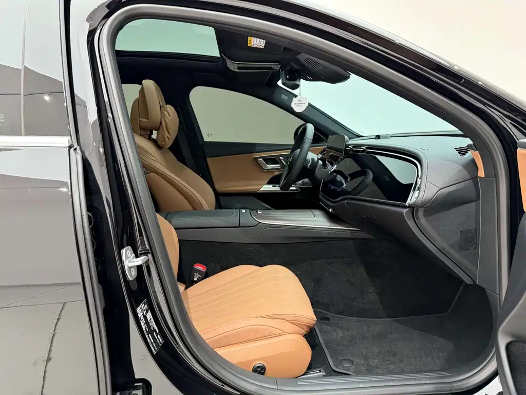 Mercedes-Benz Mercedes-Benz E-Class 2026 E 300 L Luxury 2026 - thumbnail 17