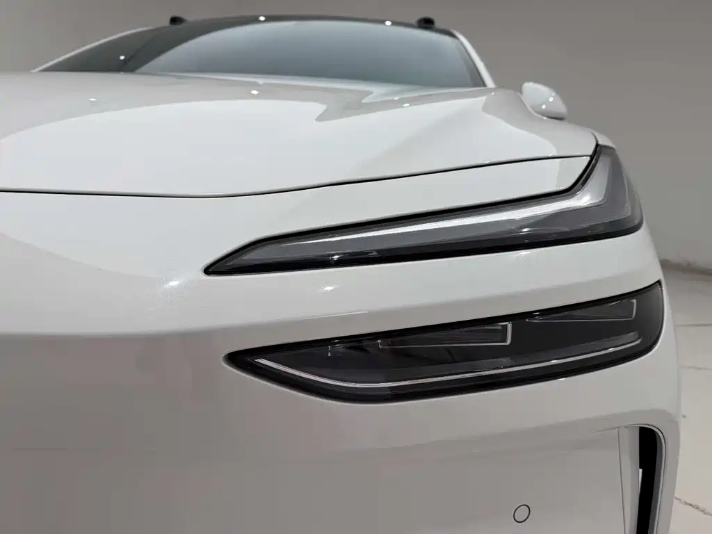 Onvo Onvo L60 2024 60kWh AWD 2025 - thumbnail 2