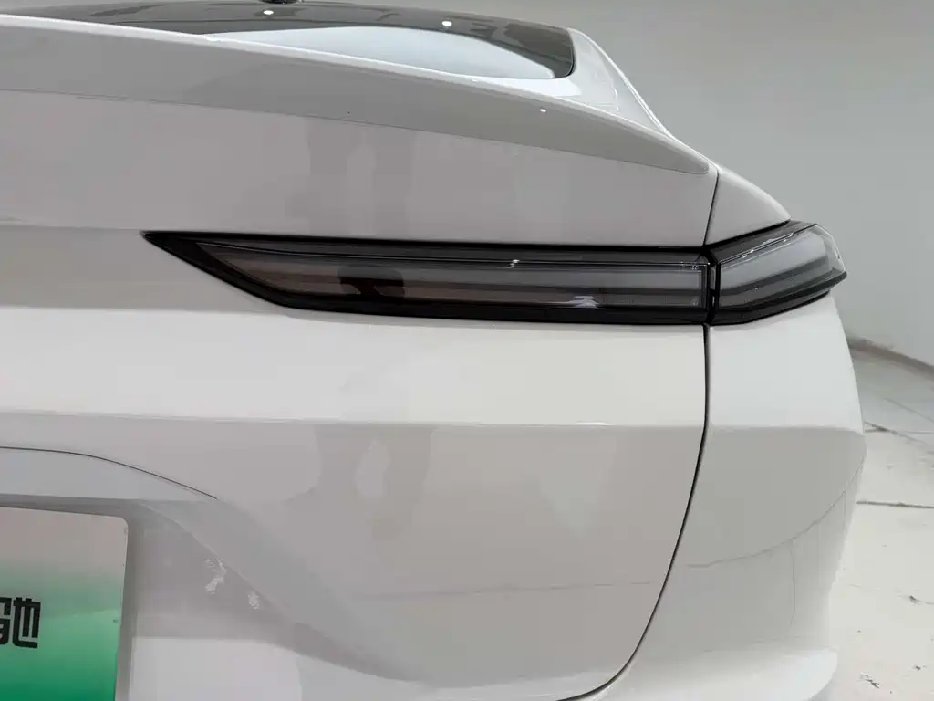 Onvo Onvo L60 2024 60kWh AWD 2025 - thumbnail 10