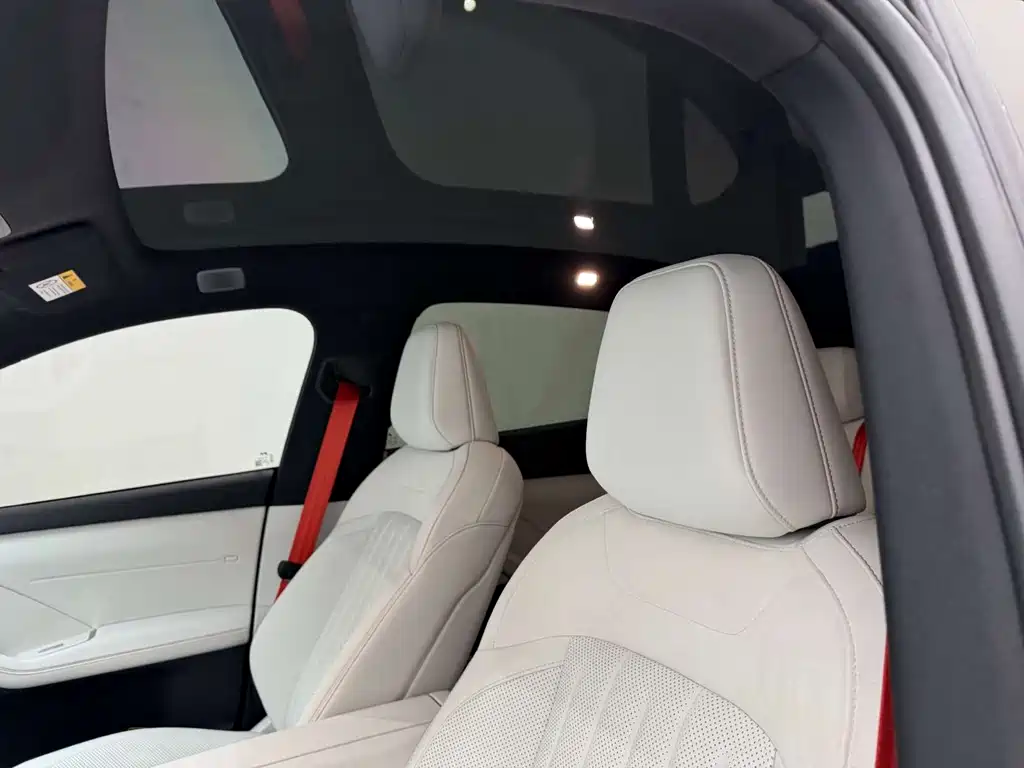 Onvo Onvo L60 2024 60kWh AWD 2025 - thumbnail 16