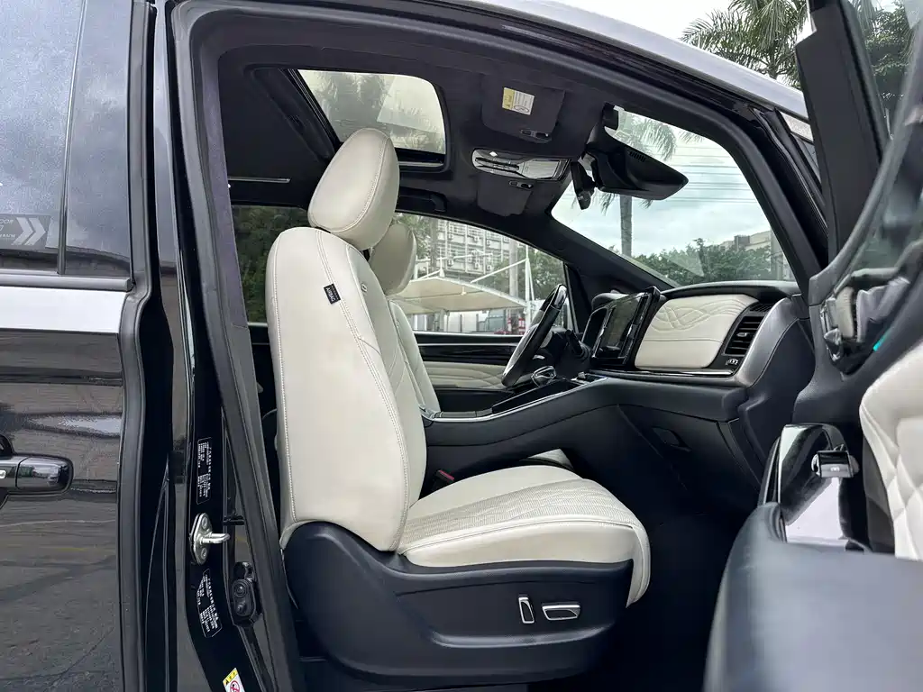 GAC Trumpchi GAC Trumpchi M8 2021 Master Series 390T 4-Seat Yuxiang Edition 2022 - thumbnail 27
