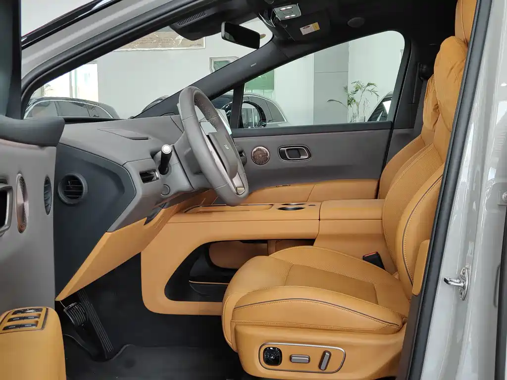 Li Auto Li Auto i8 2025 Standard Edition 2025 - thumbnail 3