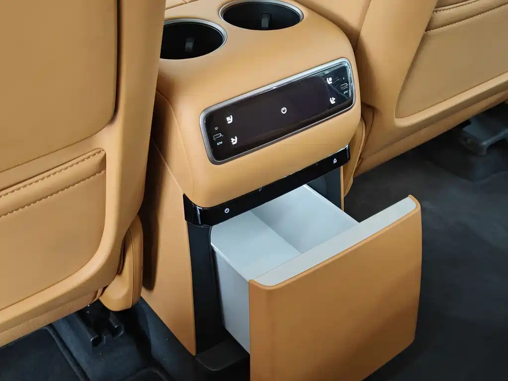 Li Auto Li Auto i8 2025 Standard Edition 2025 - thumbnail 17