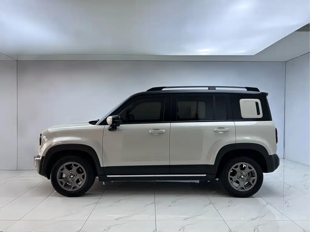 Baojun Baojun Yep Plus 2025 Flagship Edition 5-Seater 2025 - thumbnail 4