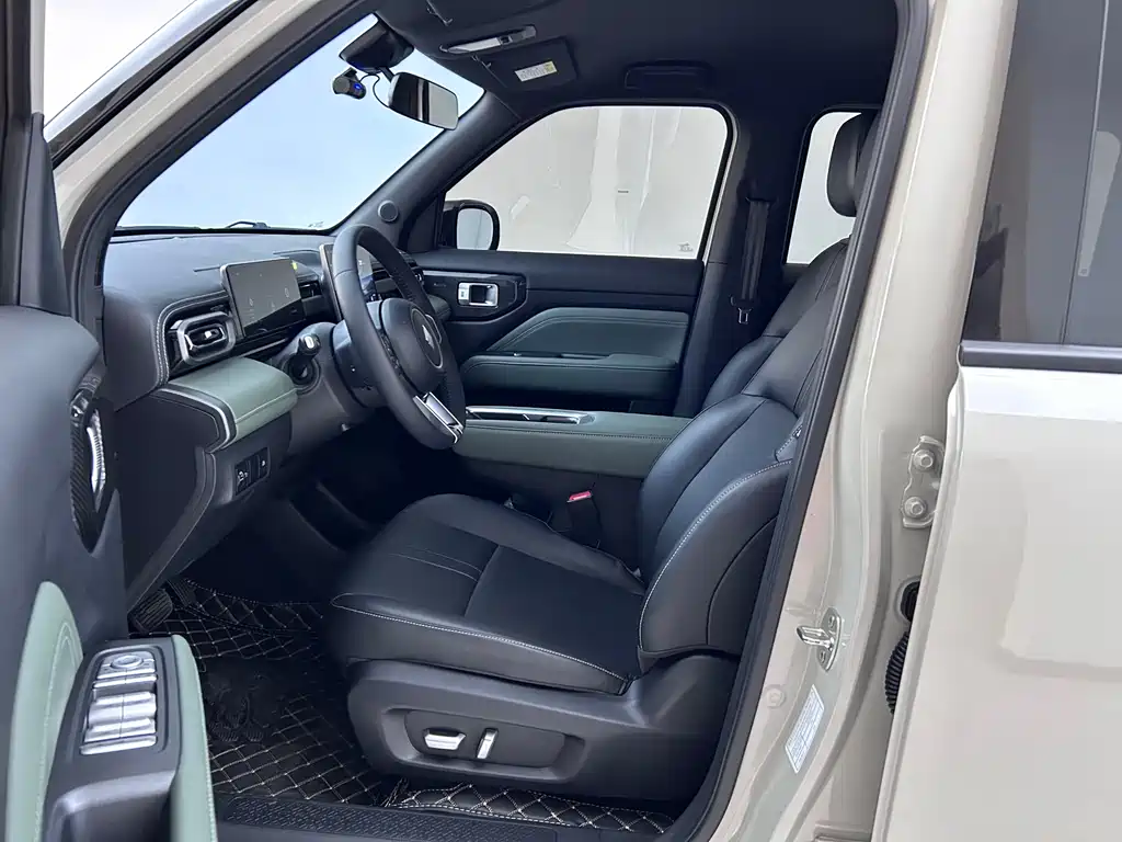 Baojun Baojun Yep Plus 2025 Flagship Edition 5-Seater 2025 - thumbnail 8