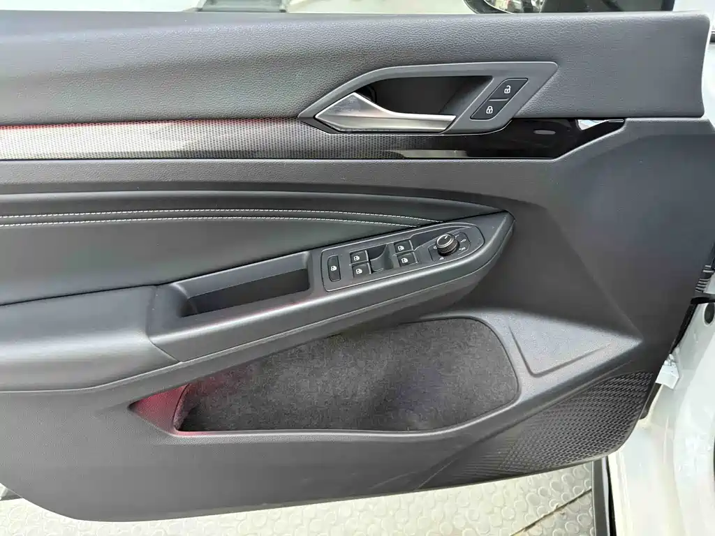Volkswagen Volkswagen Golf 2023 280TSI DSG R-Line Lite 2022 - thumbnail 12