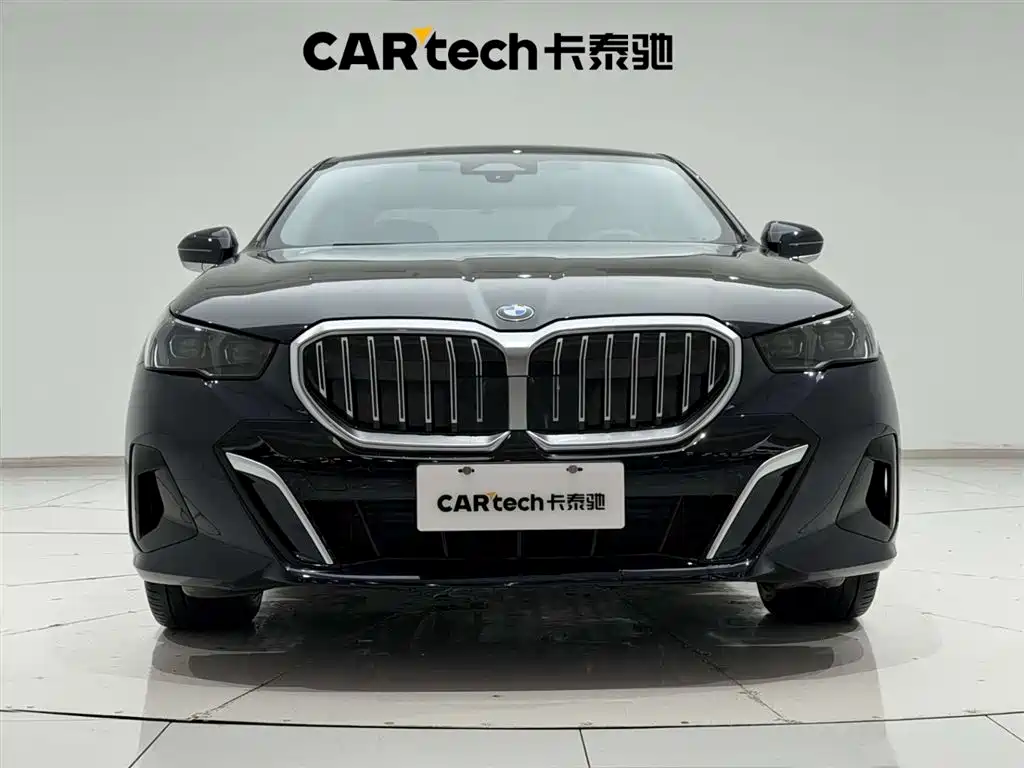 BMW BMW 5 Series 2025 525Li M Sport Package 2025 - thumbnail 3