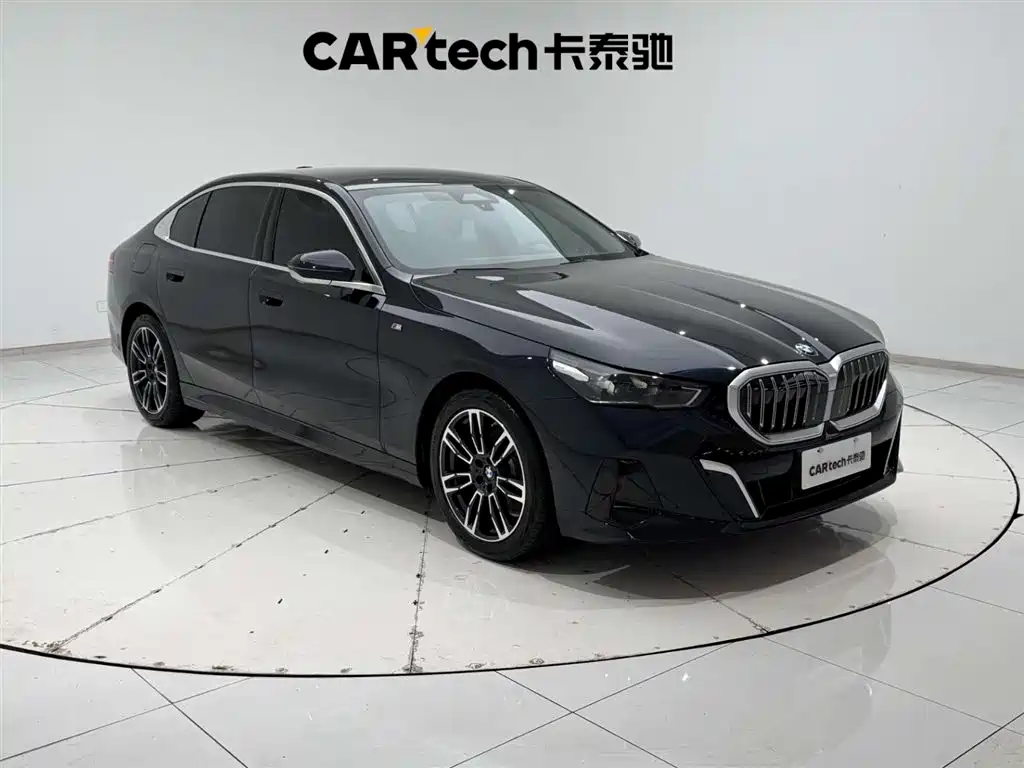 BMW BMW 5 Series 2025 525Li M Sport Package 2025 - thumbnail 4