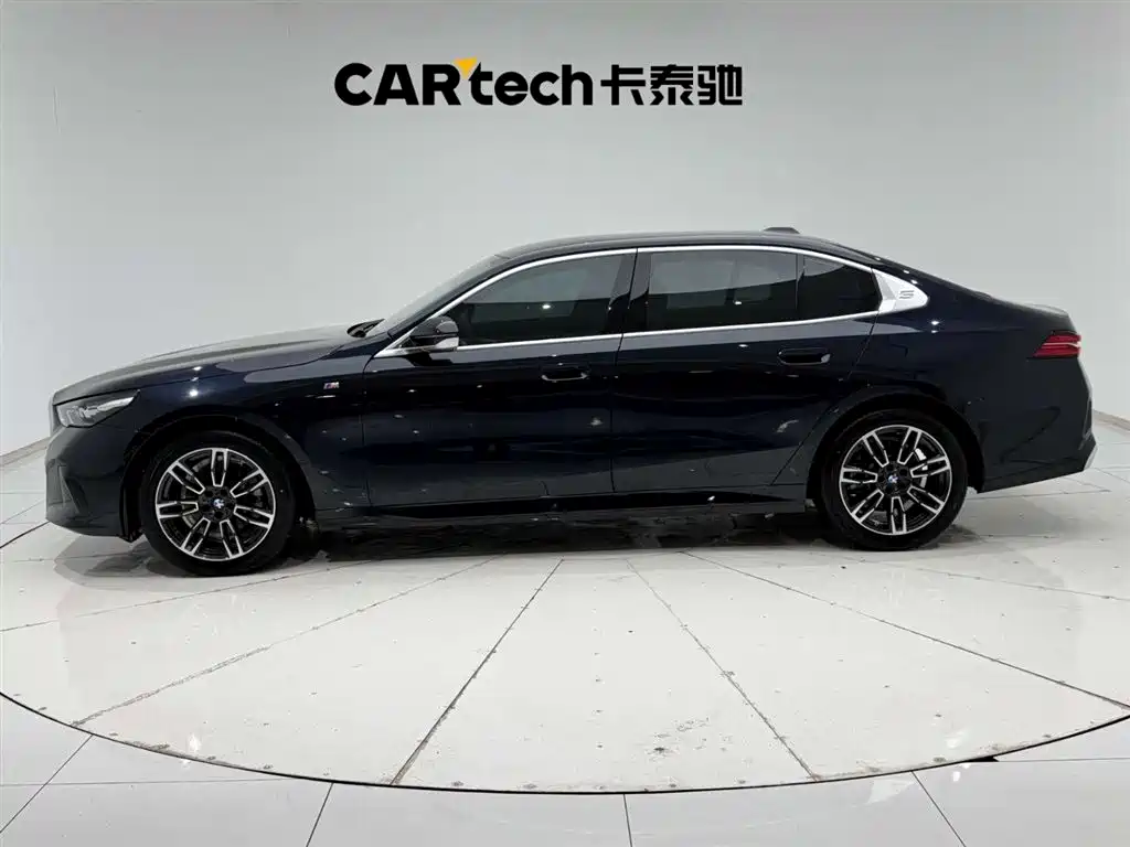 BMW BMW 5 Series 2025 525Li M Sport Package 2025 - thumbnail 6