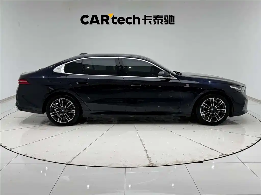 BMW BMW 5 Series 2025 525Li M Sport Package 2025 - thumbnail 12