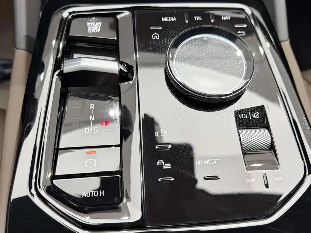 BMW BMW 5 Series 2025 525Li M Sport Package 2025 - thumbnail 22