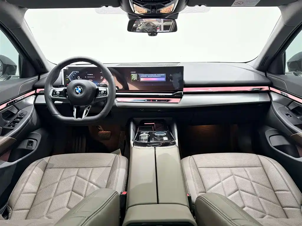 BMW BMW 5 Series 2025 525Li M Sport Package 2025 - thumbnail 26