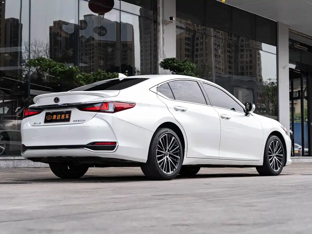 Lexus Lexus ES 2022 300h Premium Edition 2023 - thumbnail 3