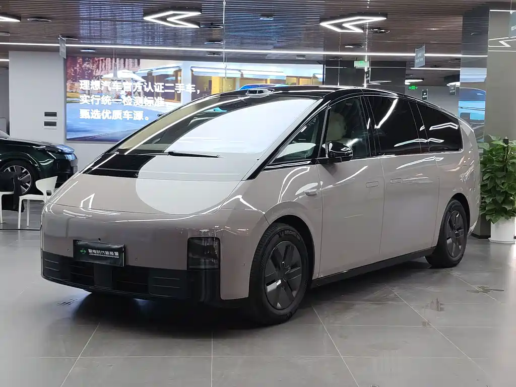 Li Auto Li Auto MEGA 2025 Ultra Smart Refresh Edition 2025 - thumbnail 2