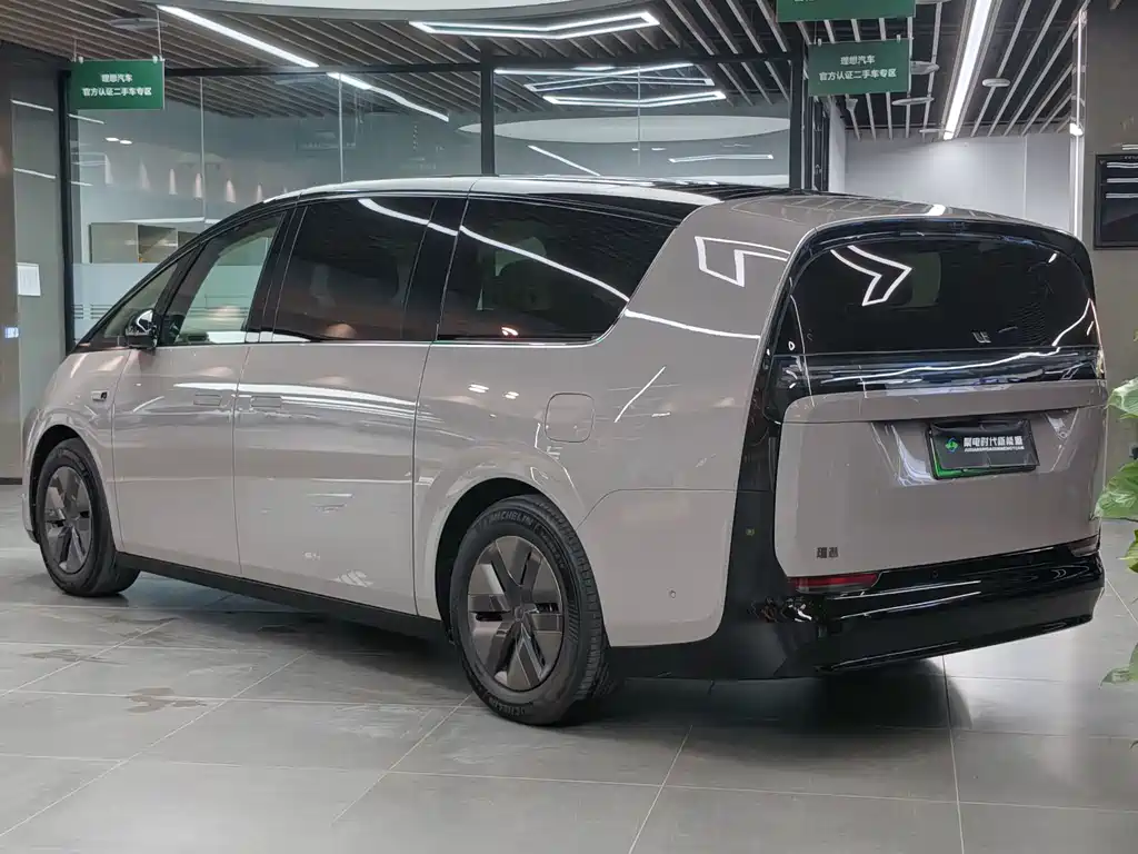 Li Auto Li Auto MEGA 2025 Ultra Smart Refresh Edition 2025 - thumbnail 6