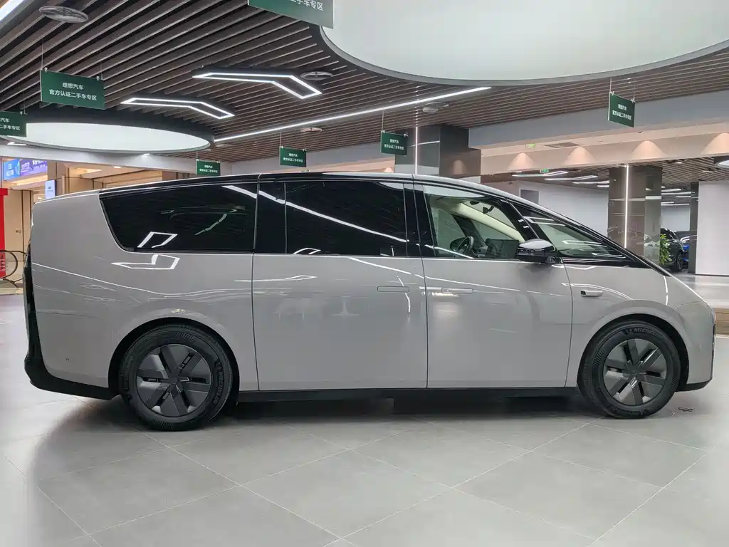 Li Auto Li Auto MEGA 2025 Ultra Smart Refresh Edition 2025 - thumbnail 7