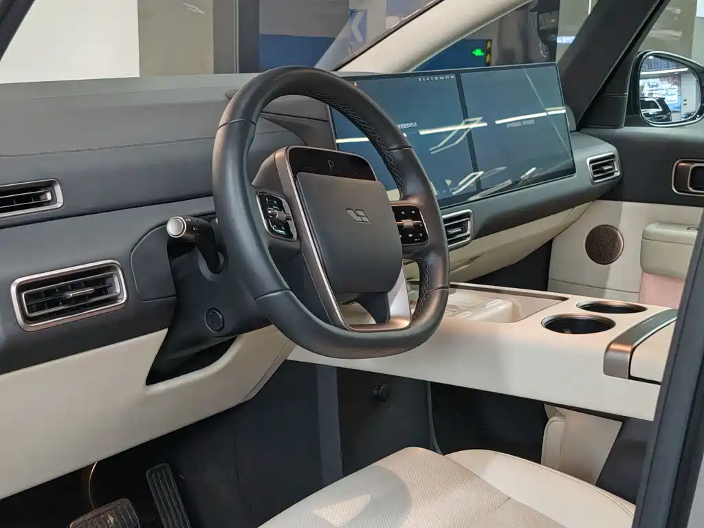 Li Auto Li Auto MEGA 2025 Ultra Smart Refresh Edition 2025 - thumbnail 11