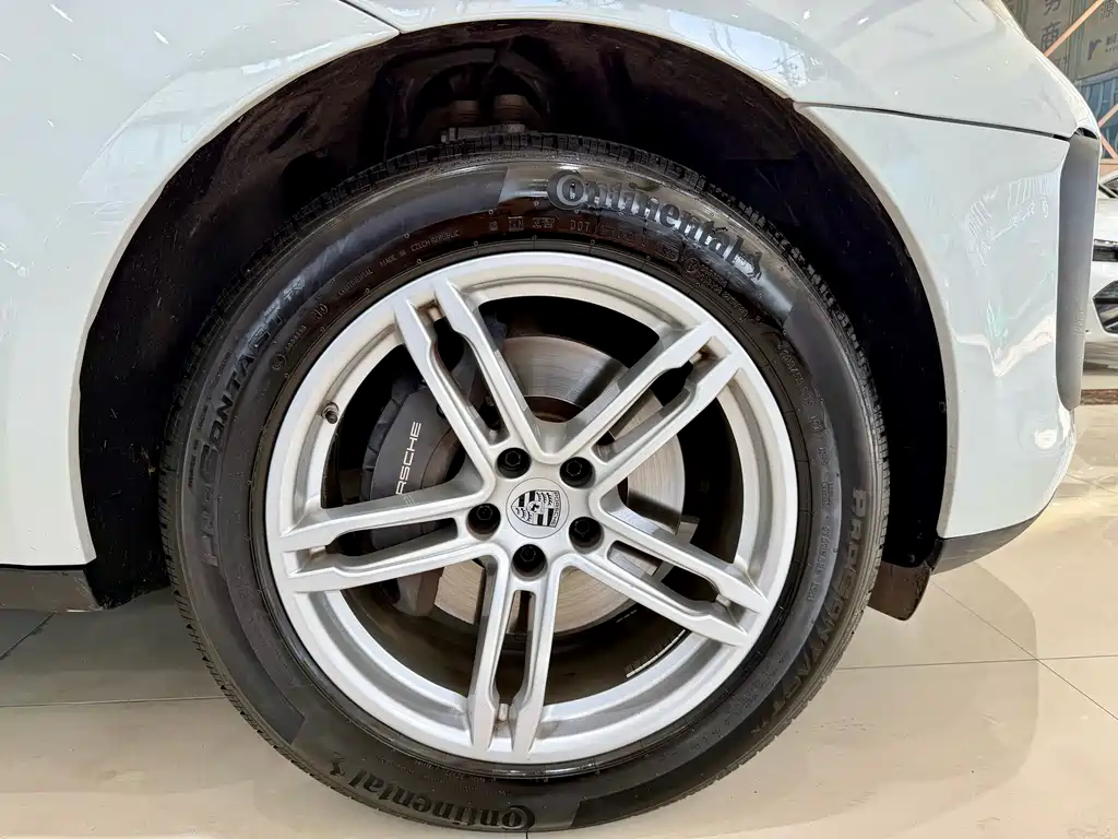 Porsche 2024 Macan 2.0T 2024 - thumbnail 16