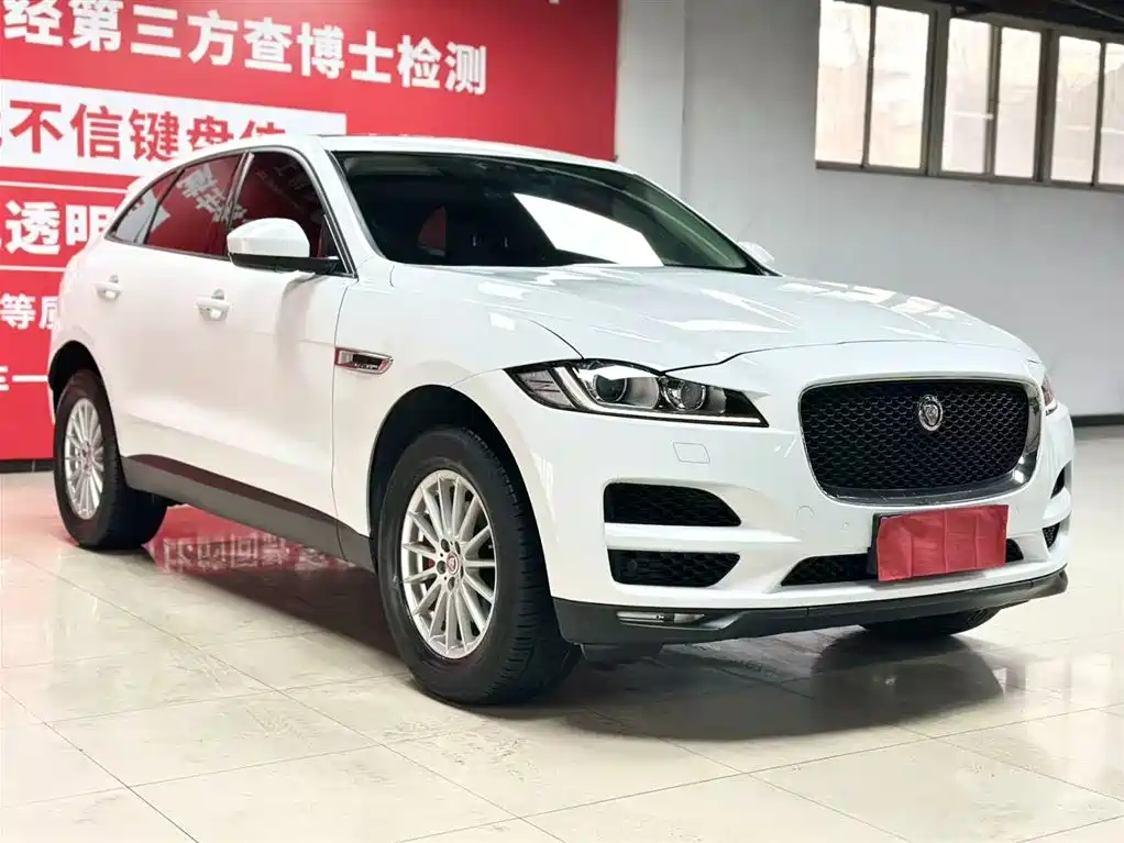 Jaguar Jaguar F-PACE 2019 2.0T AWD Urban Prestige Edition 2019 - thumbnail 3