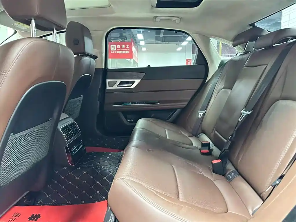 Jaguar Jaguar XFL 2019 2.0T 250PS RWD Luxury Edition 2019 - thumbnail 8