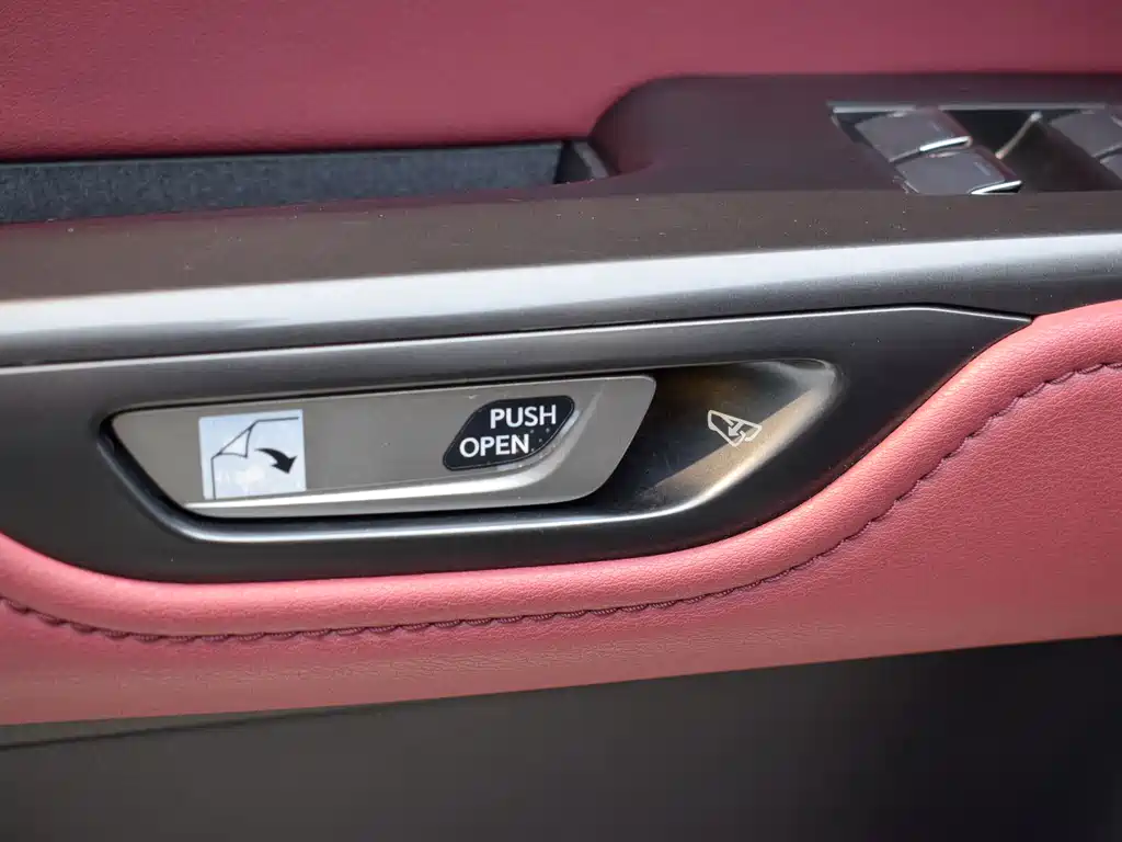 Lexus Lexus NX 2022 260 FWD Creative Edition 2022 - thumbnail 15