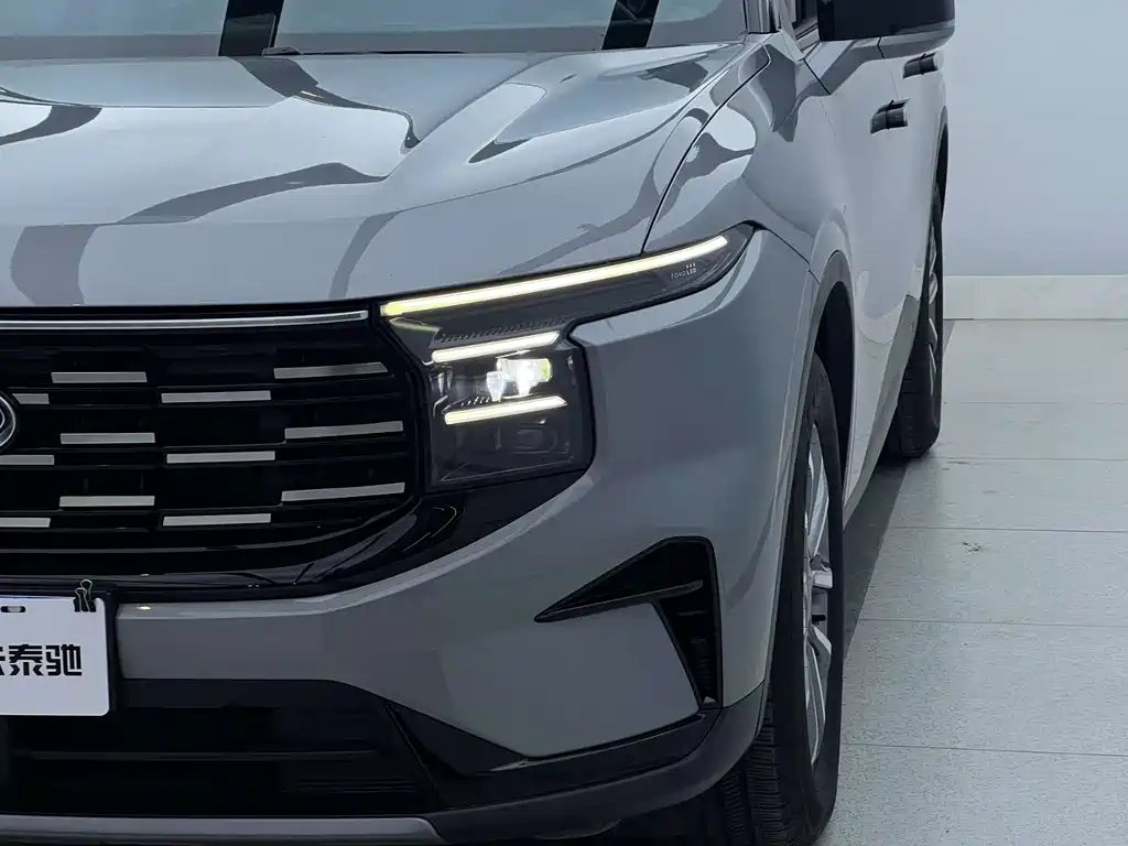 Ford Ford Edge L 2023 2.0T EcoBoost Hybrid FWD 7-Seater Luxury 2025 - thumbnail 5
