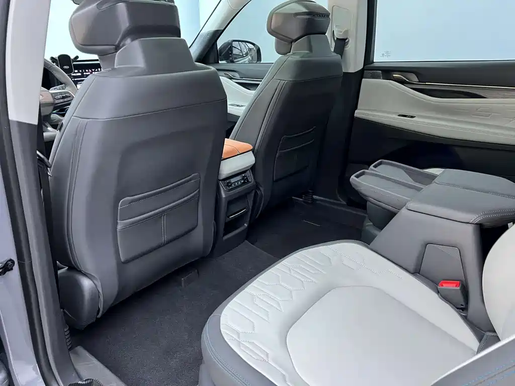 Ford Ford Edge L 2023 2.0T EcoBoost Hybrid FWD 7-Seater Luxury 2025 - thumbnail 10