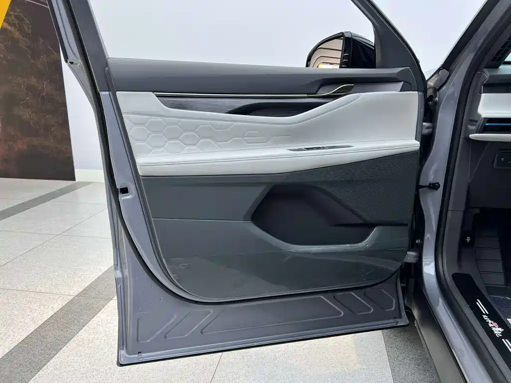 Ford Ford Edge L 2023 2.0T EcoBoost Hybrid FWD 7-Seater Luxury 2025 - thumbnail 11