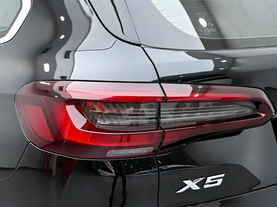BMW BMW X5 2022 Facelift xDrive40Li M Sport Package 2023 - thumbnail 10