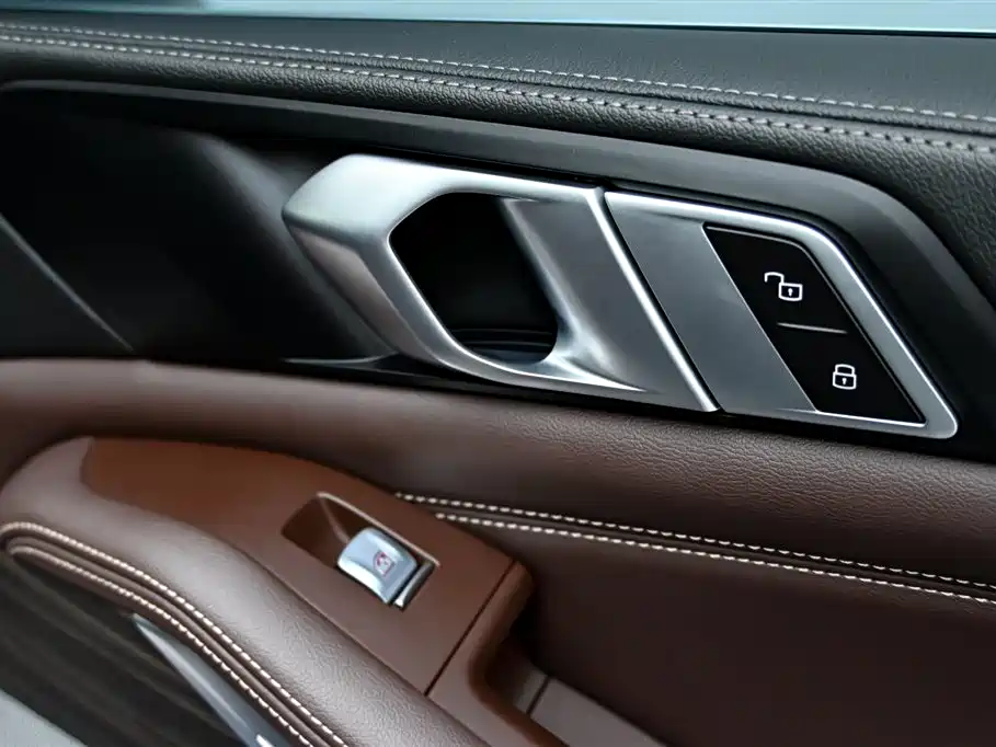 BMW BMW X5 2022 Facelift xDrive40Li M Sport Package 2023 - thumbnail 27