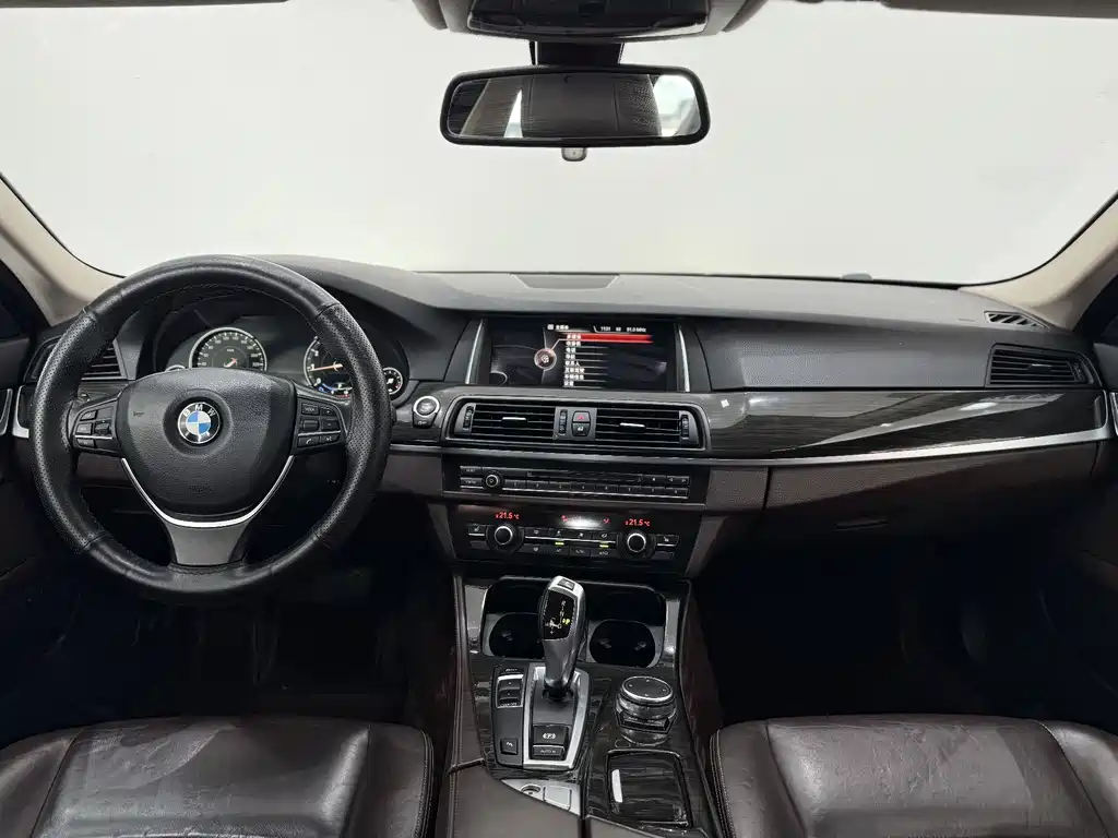 BMW BMW 5 Series 2014 525Li Luxury Design Package 2016 - thumbnail 6