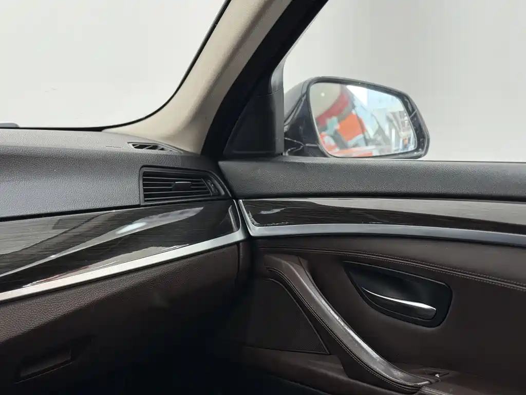 BMW BMW 5 Series 2014 525Li Luxury Design Package 2016 - thumbnail 10