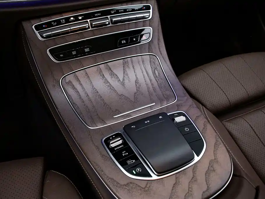 Mercedes-Benz Mercedes-Benz E-Class 2023 Facelift E 260 L 2023 - thumbnail 9