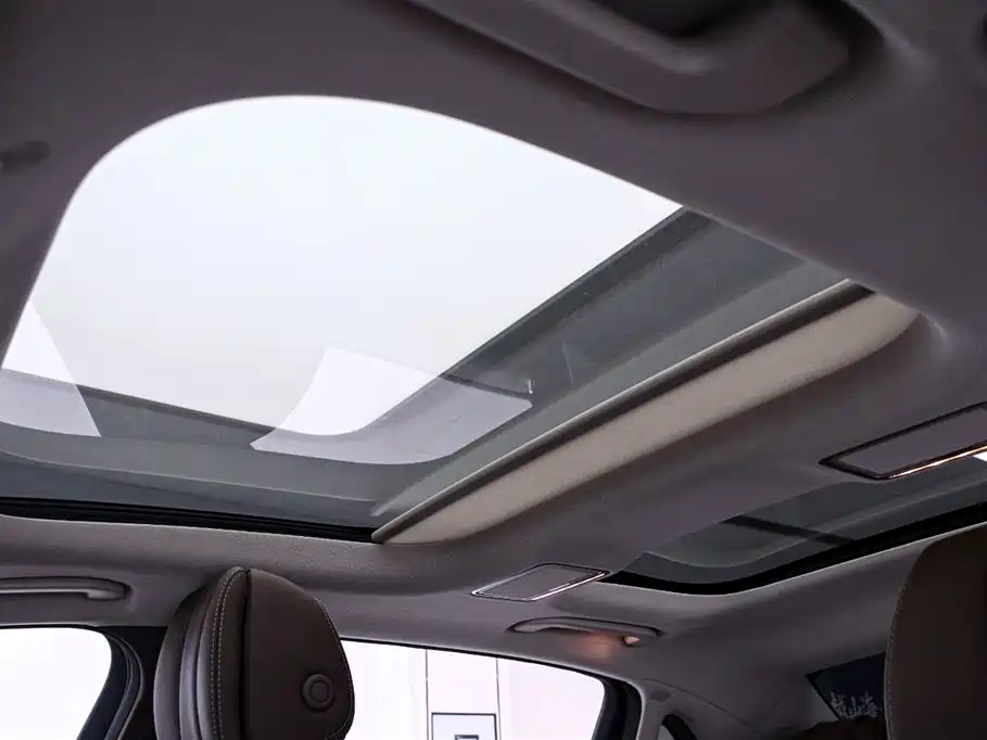 Mercedes-Benz Mercedes-Benz E-Class 2023 Facelift E 260 L 2023 - thumbnail 10