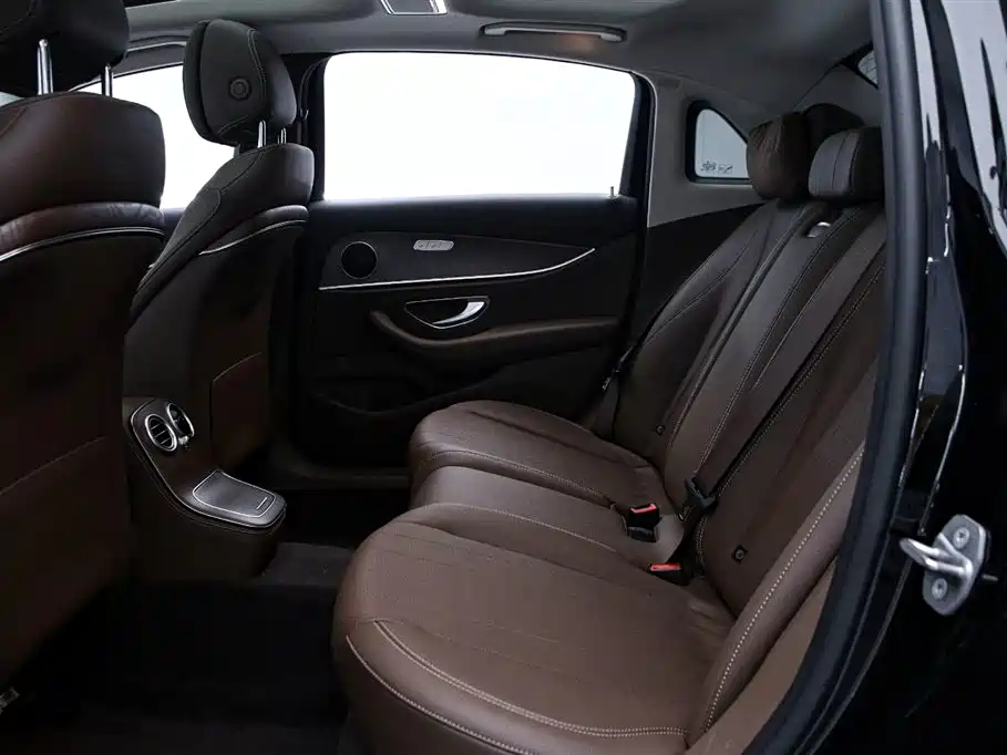 Mercedes-Benz Mercedes-Benz E-Class 2023 Facelift E 260 L 2023 - thumbnail 14