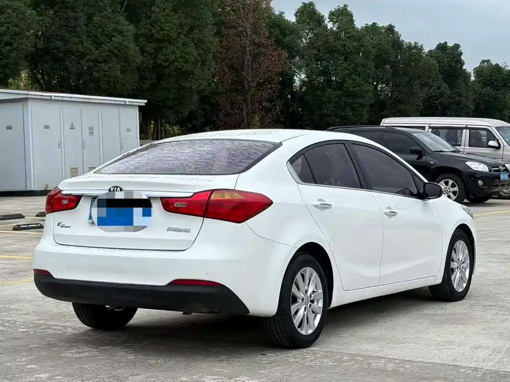 Kia Kia K3 2013 1.6L Automatic GL 2013 - thumbnail 4