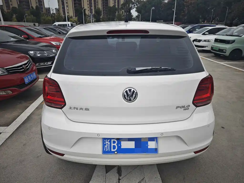Volkswagen Volkswagen Polo 2016 1.6L Automatic Comfort Edition 2017 - thumbnail 7