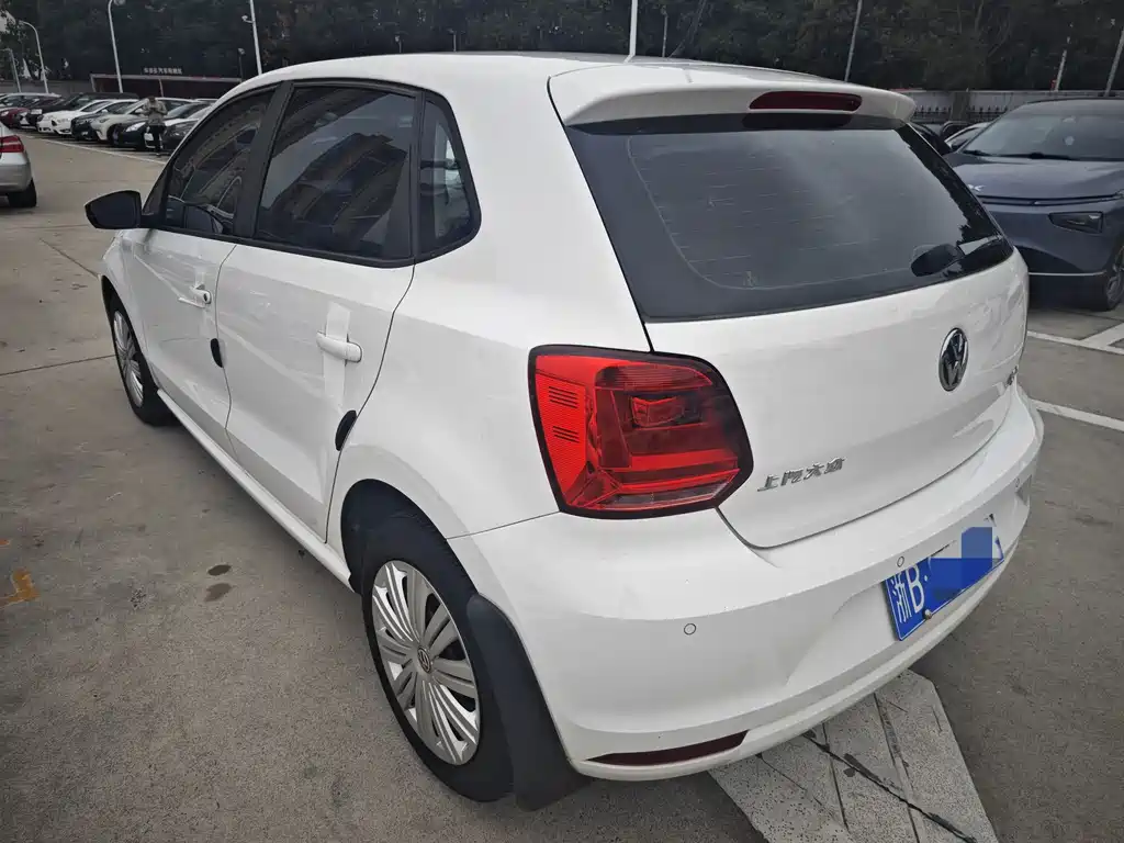 Volkswagen Volkswagen Polo 2016 1.6L Automatic Comfort Edition 2017 - thumbnail 8