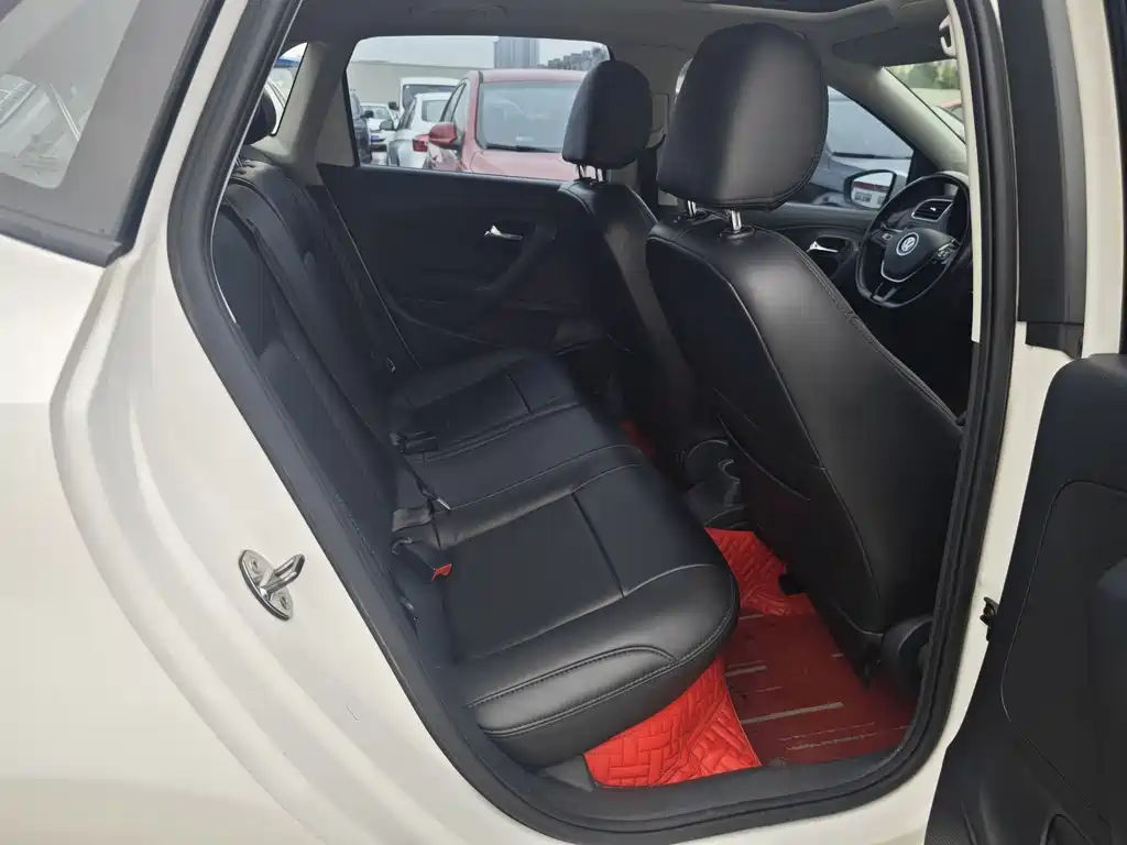 Volkswagen Volkswagen Polo 2016 1.6L Automatic Comfort Edition 2017 - thumbnail 13