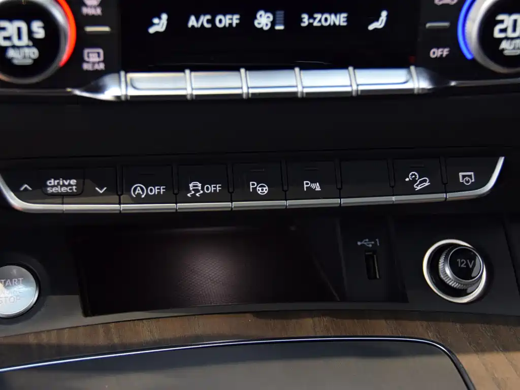 Audi Audi Q5L 2022 40 TFSI Luxury Elegant Edition 2023 - thumbnail 13