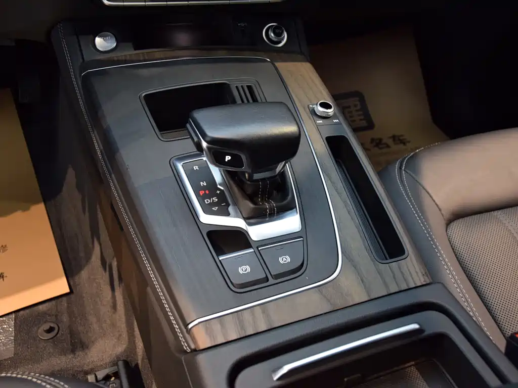 Audi Audi Q5L 2022 40 TFSI Luxury Elegant Edition 2023 - thumbnail 14